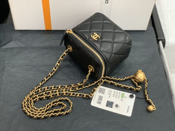 SHOULDER BAG AP1447 Chanel