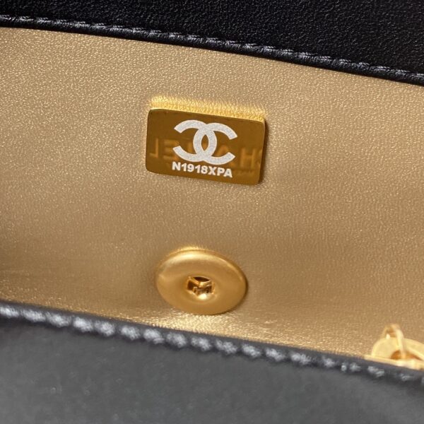 SHOULDER BAG AS1787 CHANEL