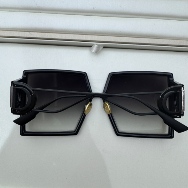 Dior Oversized Square 30 Montaigne Sunglasses (EPZ11)