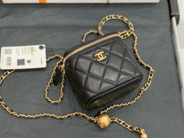 SHOULDER BAG AP1447 Chanel