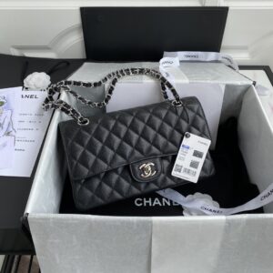 Classic Flap Bag A01112 CHANEL