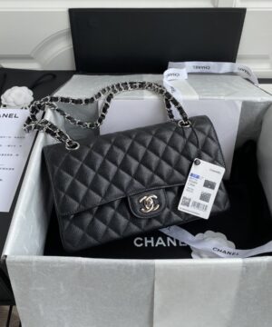 Classic Flap Bag A01112 CHANEL