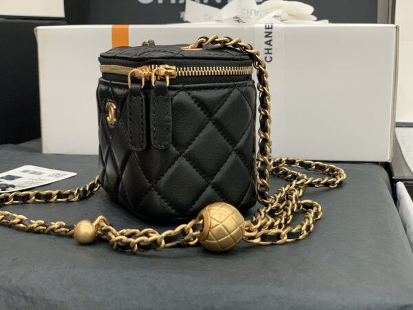 SHOULDER BAG AP1447 Chanel