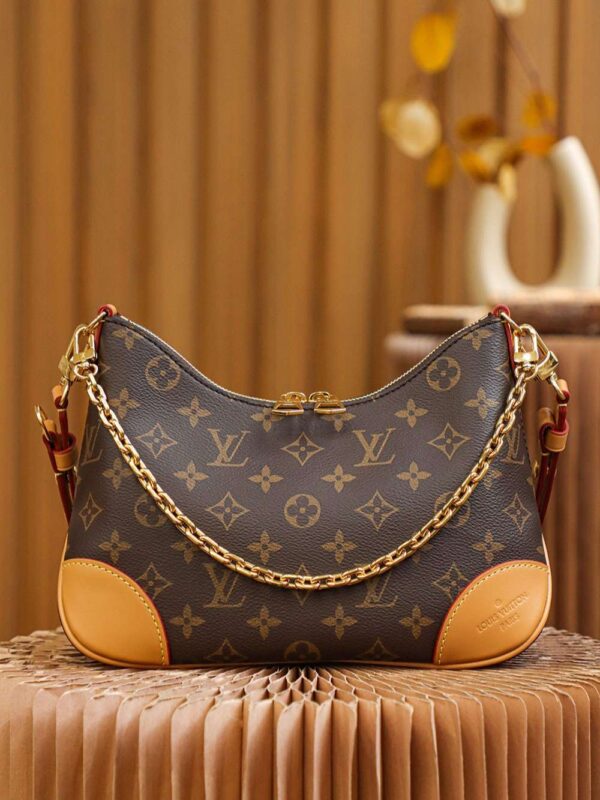 LV Boulogne M45832 LOUIS VUITTON